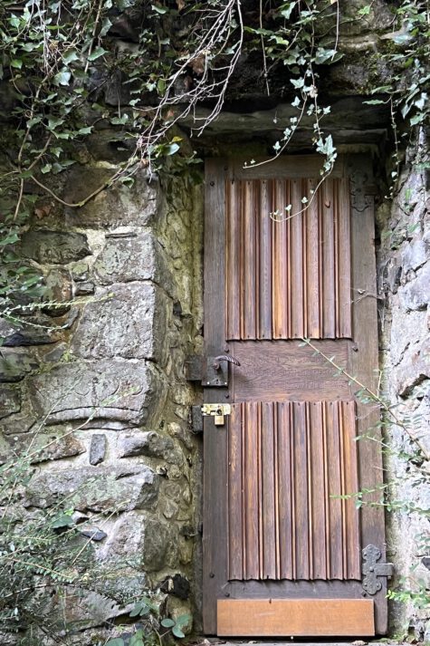 Die Tür des Mönchs in Heisterbach